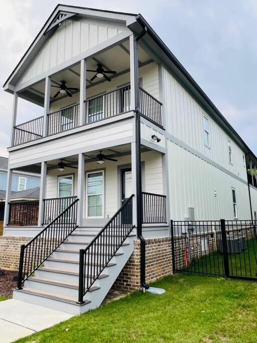 Luxury 4 Bedroom Home And Private Deck By Mcg 6 Augusta Luaran gambar