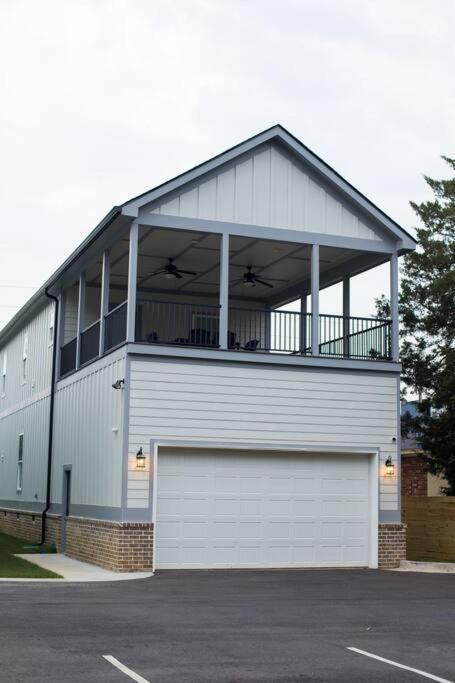 Luxury 4 Bedroom Home And Private Deck By Mcg 6 Augusta Luaran gambar
