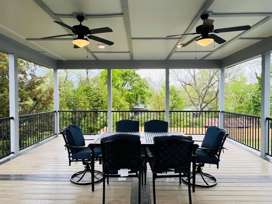 Luxury 4 Bedroom Home And Private Deck By Mcg 6 Augusta Luaran gambar