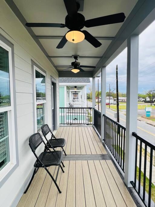 Luxury 4 Bedroom Home And Private Deck By Mcg 6 Augusta Luaran gambar