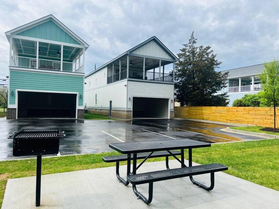 Luxury 4 Bedroom Home And Private Deck By Mcg 6 Augusta Luaran gambar